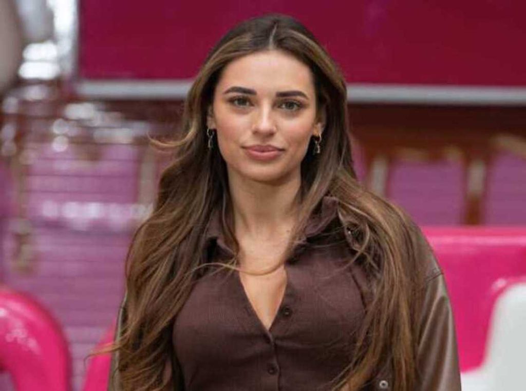 Georgia Hassarati Age Revealed – Discover Her Real Age